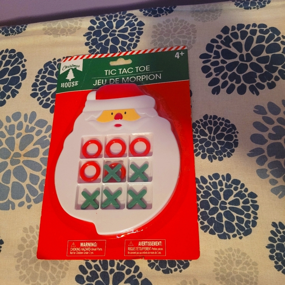 Christmas House Santa Tic Tac Toe Game NIP